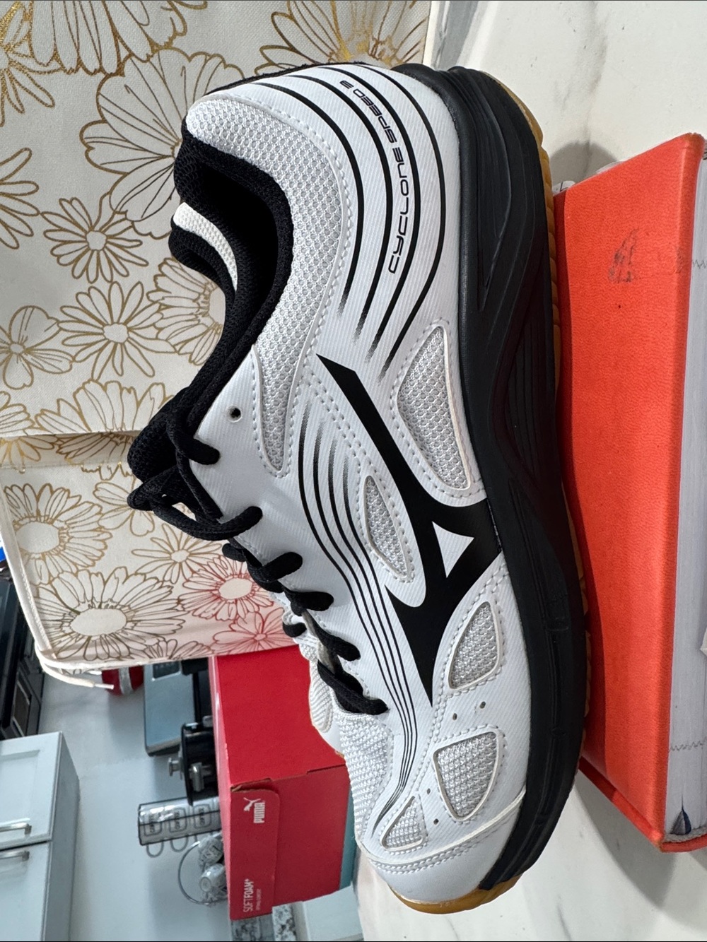 Mizuno Cyclone Speed 3 Sneakers Womens 9.5 White Black Good‎ Indoor Court Shoes